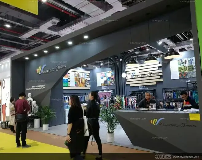 Showcasing the latest fabric products at the Shanghai exhibition