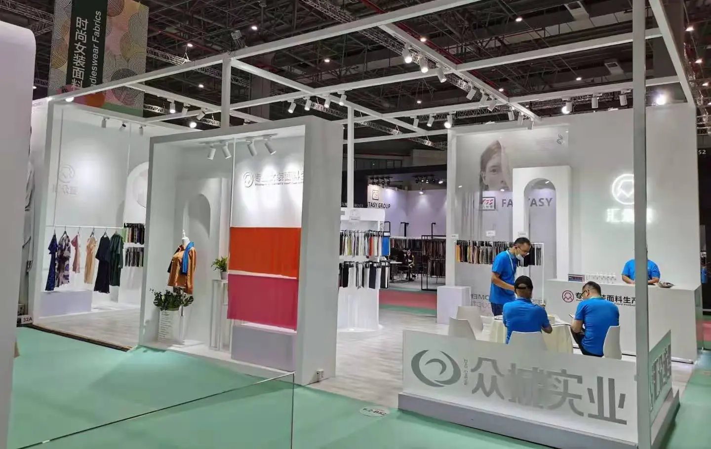 OUR EXHIBITION-3g5e